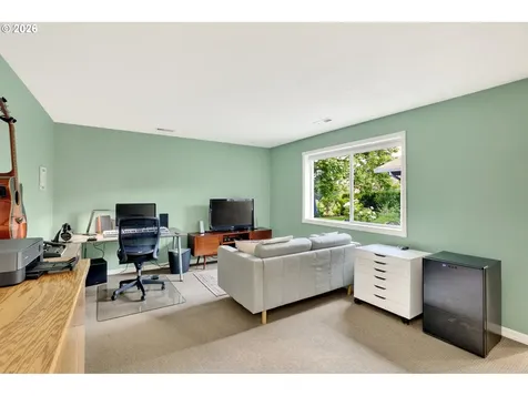 1445 NE Country Club Avenue Gresham OR 97030