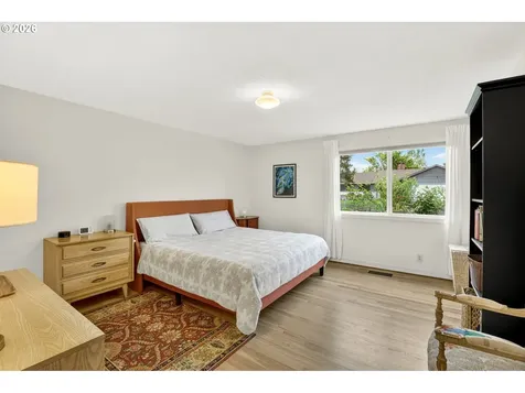 1445 NE Country Club Avenue Gresham OR 97030
