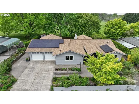 1445 NE Country Club Avenue Gresham OR 97030