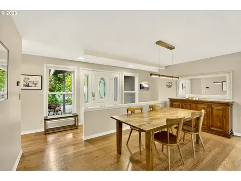 1445 NE Country Club Avenue Gresham OR 97030