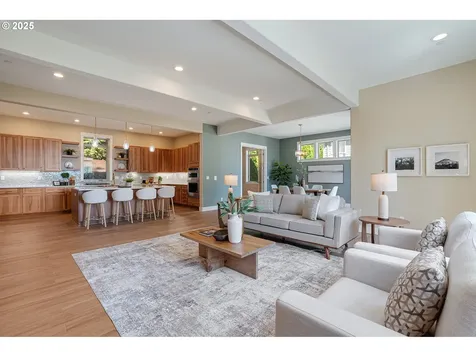 14 Juarez Street Lake Oswego OR 97035