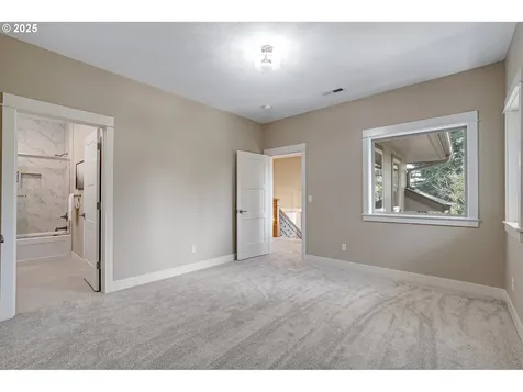 14 Juarez Street Lake Oswego OR 97035