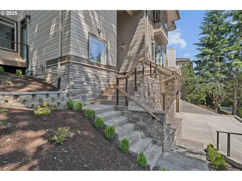 14 Juarez Street Lake Oswego OR 97035