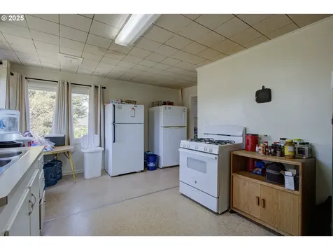 910 SE Kane Street Roseburg OR 97470