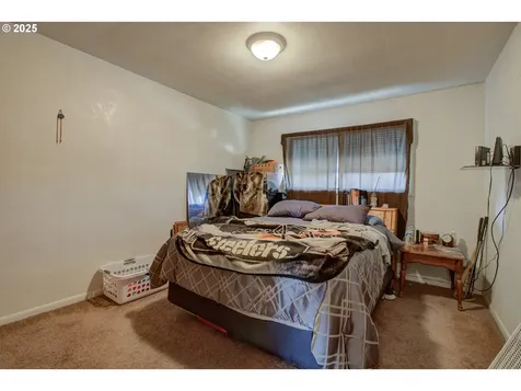 910 SE Kane Street Roseburg OR 97470