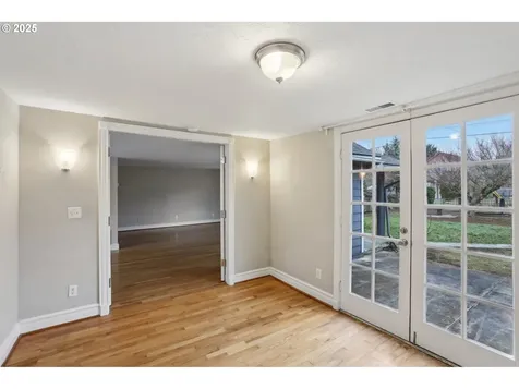5116 SE Knapp Street Portland OR 97206