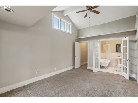 5116 SE Knapp Street Portland OR 97206