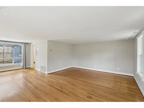 5116 SE Knapp Street Portland OR 97206