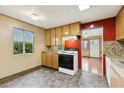 1311 E 32nd Avenue Vancouver WA 98661