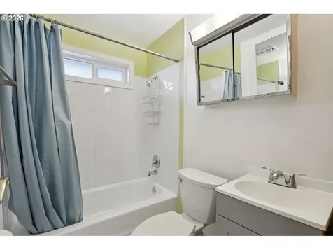 1311 E 32nd Avenue Vancouver WA 98661