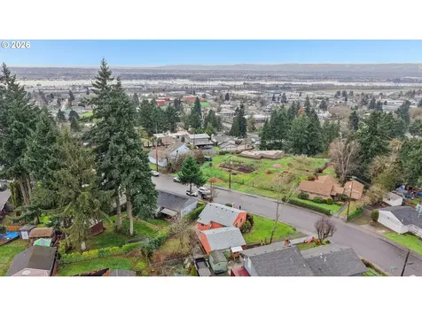 1311 E 32nd Avenue Vancouver WA 98661