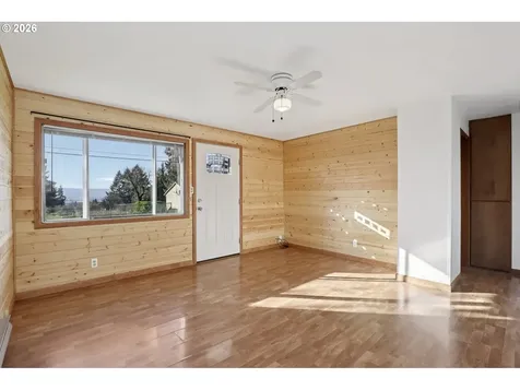 1311 E 32nd Avenue Vancouver WA 98661