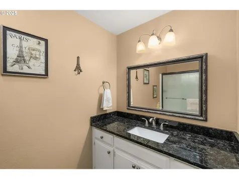 1775 NE Carole Court Hillsboro OR 97124