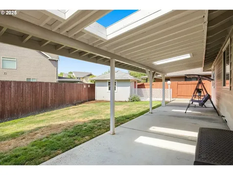 1775 NE Carole Court Hillsboro OR 97124