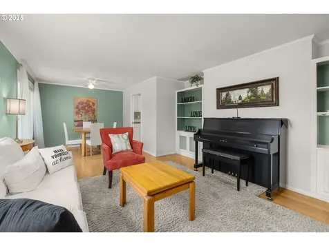 1775 NE Carole Court Hillsboro OR 97124