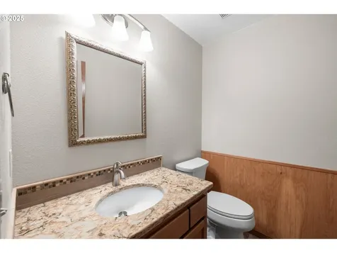 15609 NE Summerplace Drive Portland OR 97230