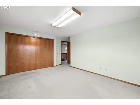 15609 NE Summerplace Drive Portland OR 97230