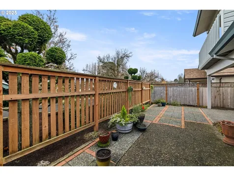 15609 NE Summerplace Drive Portland OR 97230