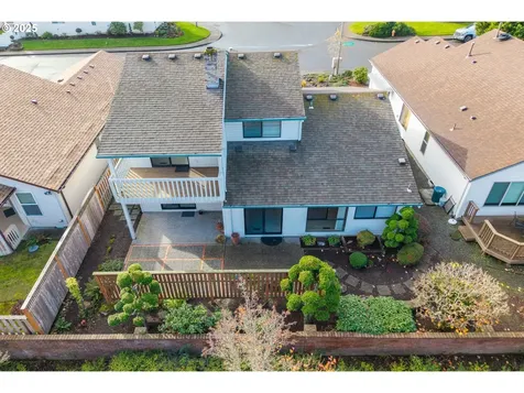 15609 NE Summerplace Drive Portland OR 97230