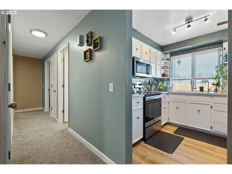 220 S 70th Street Springfield OR 97478