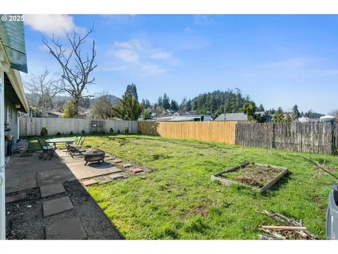 220 S 70th Street Springfield OR 97478