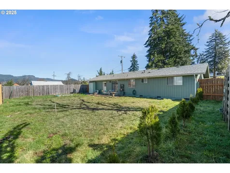220 S 70th Street Springfield OR 97478