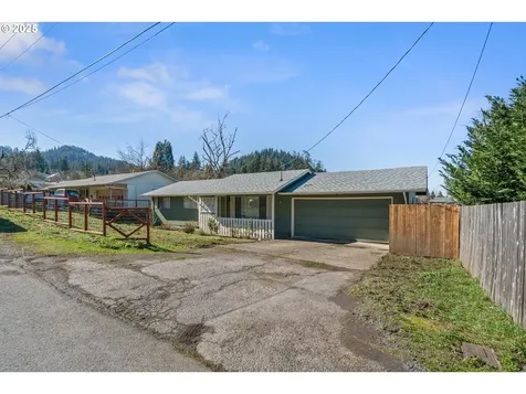 220 S 70th Street Springfield OR 97478