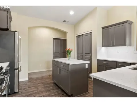 2433 NW Hazelwood Avenue Redmond OR 97756