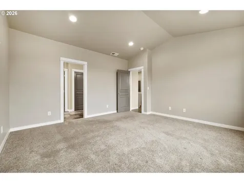 2433 NW Hazelwood Avenue Redmond OR 97756