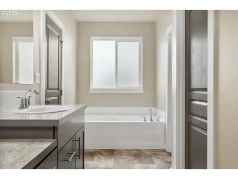 2433 NW Hazelwood Avenue Redmond OR 97756