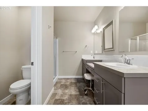 2433 NW Hazelwood Avenue Redmond OR 97756