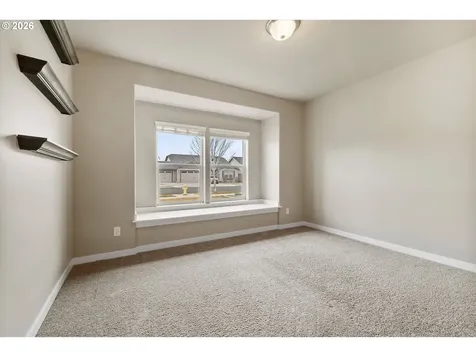 2433 NW Hazelwood Avenue Redmond OR 97756