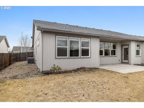 2433 NW Hazelwood Avenue Redmond OR 97756