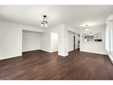 807 N 8th Avenue Kelso WA 98626