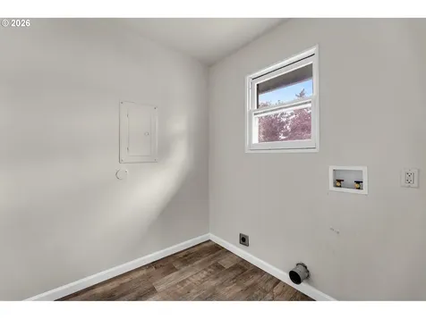 807 N 8th Avenue Kelso WA 98626