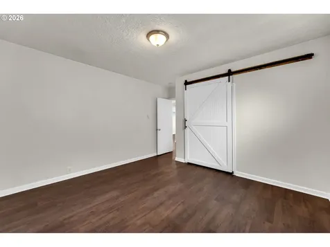 807 N 8th Avenue Kelso WA 98626