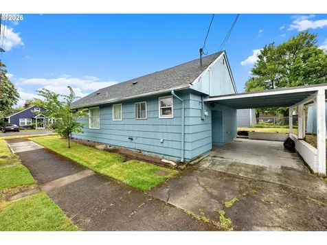 807 N 8th Avenue Kelso WA 98626