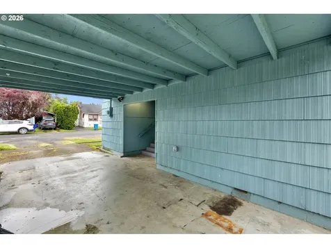 807 N 8th Avenue Kelso WA 98626