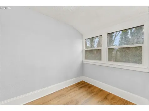 1016 Center Street Oregon City OR 97045