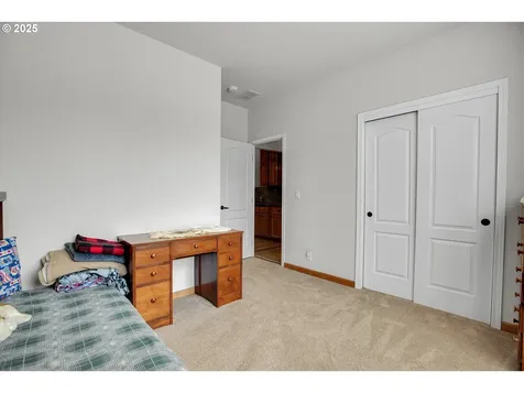 19313 S Upper Highland Road Beavercreek OR 97004