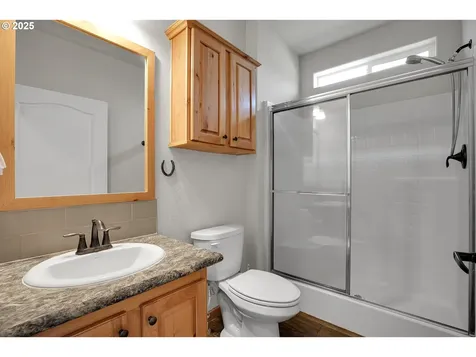 19313 S Upper Highland Road Beavercreek OR 97004