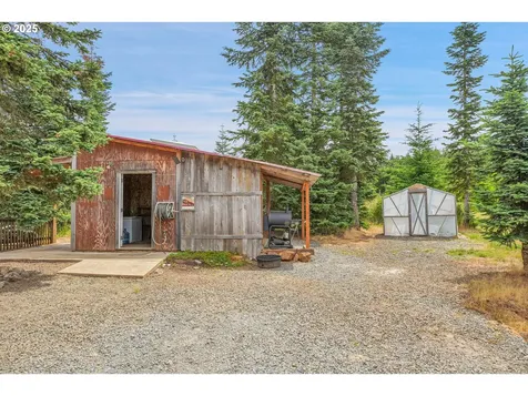 19313 S Upper Highland Road Beavercreek OR 97004