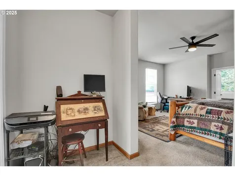 19313 S Upper Highland Road Beavercreek OR 97004