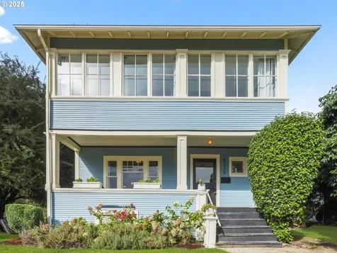 5235 SW View Point Terrace Portland OR 97239
