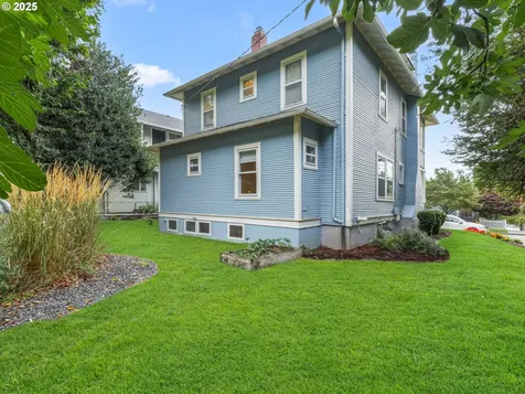 5235 SW View Point Terrace Portland OR 97239