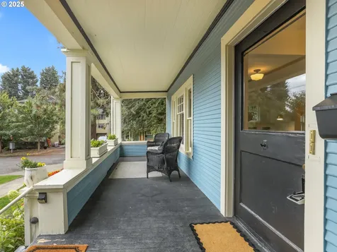 5235 SW View Point Terrace Portland OR 97239