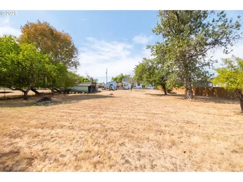 1889 NW Sunny Lane Albany OR 97321