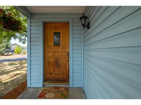 1889 NW Sunny Lane Albany OR 97321