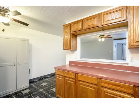 1855 NW Jillanne Court Mcminnville OR 97128