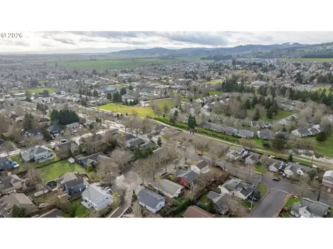 1855 NW Jillanne Court Mcminnville OR 97128